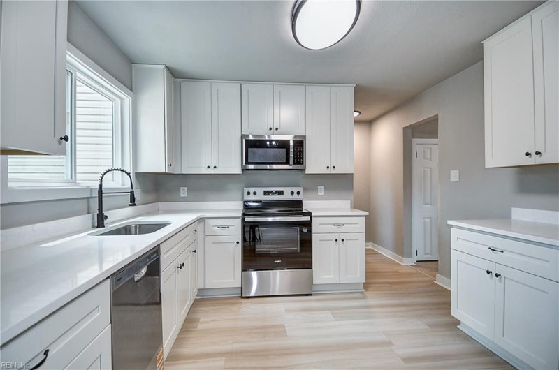 Photo 18 of 50 residential for sale in Virginia Beach virginia