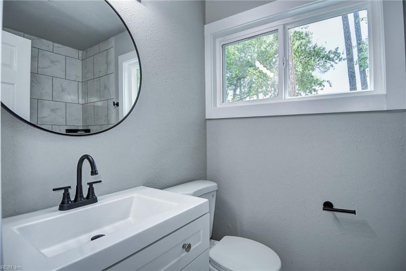 Photo 33 of 50 residential for sale in Virginia Beach virginia
