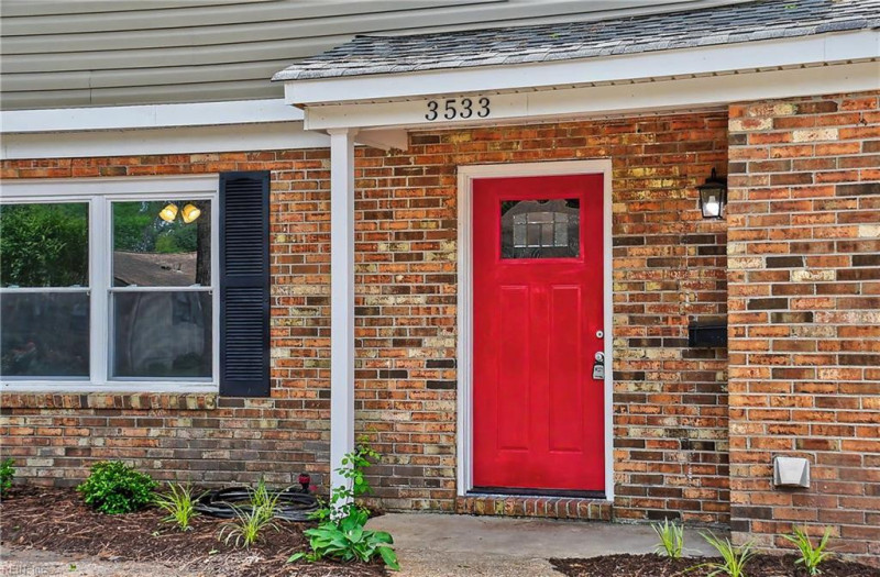 Photo 4 of 50 residential for sale in Virginia Beach virginia