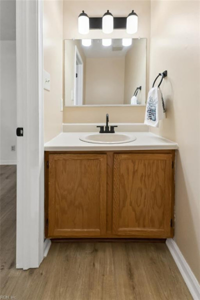 Photo 11 of 26 residential for sale in Chesapeake virginia