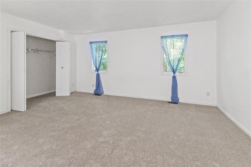 Photo 20 of 26 residential for sale in Chesapeake virginia
