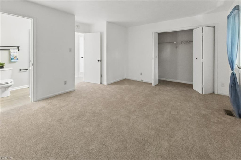 Photo 21 of 26 residential for sale in Chesapeake virginia