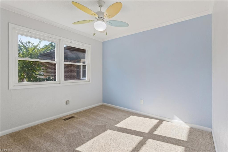 Photo 19 of 42 residential for sale in Hampton virginia