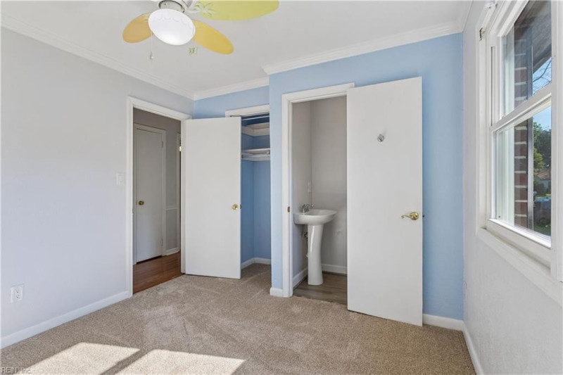 Photo 20 of 42 residential for sale in Hampton virginia