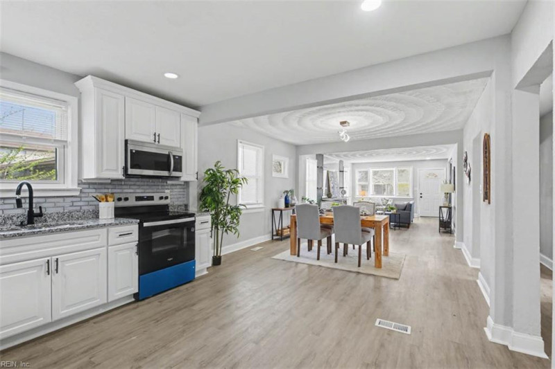 Photo 12 of 26 residential for sale in Norfolk virginia