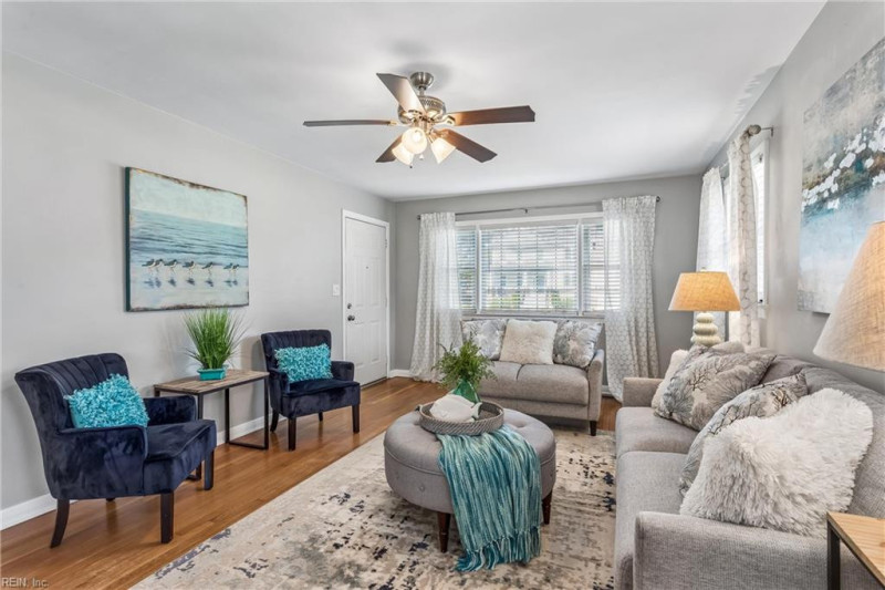 Photo 11 of 44 residential for sale in Poquoson virginia