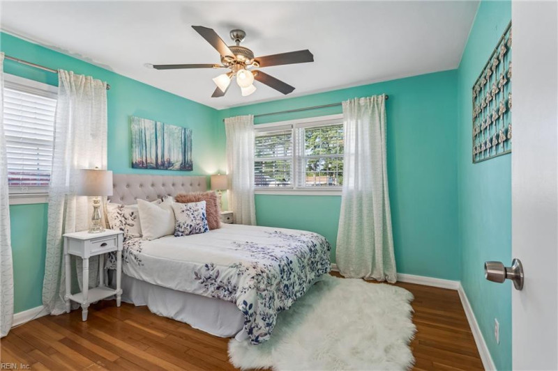 Photo 24 of 44 residential for sale in Poquoson virginia
