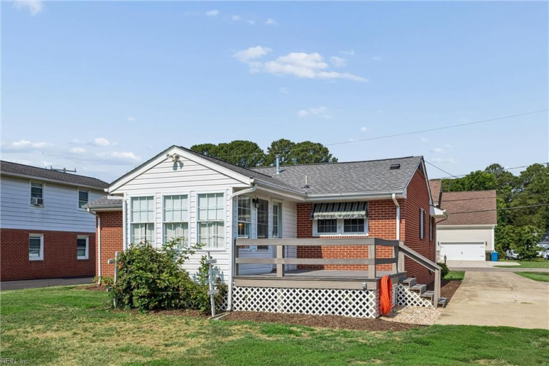 Photo 38 of 44 residential for sale in Poquoson virginia