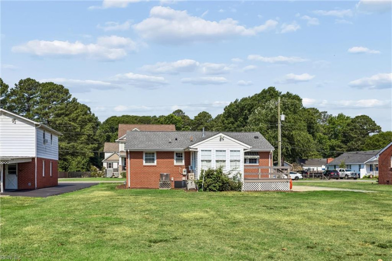 Photo 41 of 44 residential for sale in Poquoson virginia