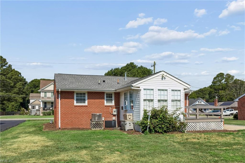 Photo 42 of 44 residential for sale in Poquoson virginia