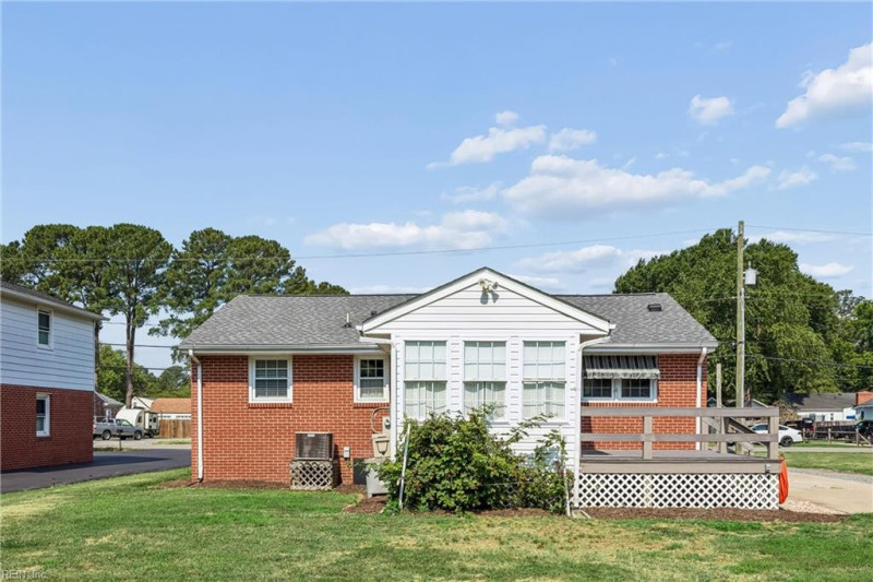 Photo 43 of 44 residential for sale in Poquoson virginia