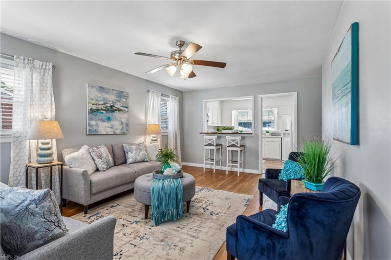Photo 8 of 44 residential for sale in Poquoson virginia