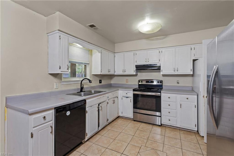 Photo 7 of 19 residential for sale in Virginia Beach virginia Photo 7 of 19 residential for sale in Virginia Beach virginia