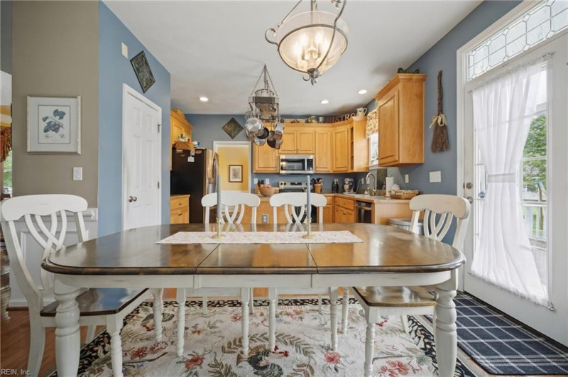 Photo 15 of 50 residential for sale in Isle of Wight County virginia