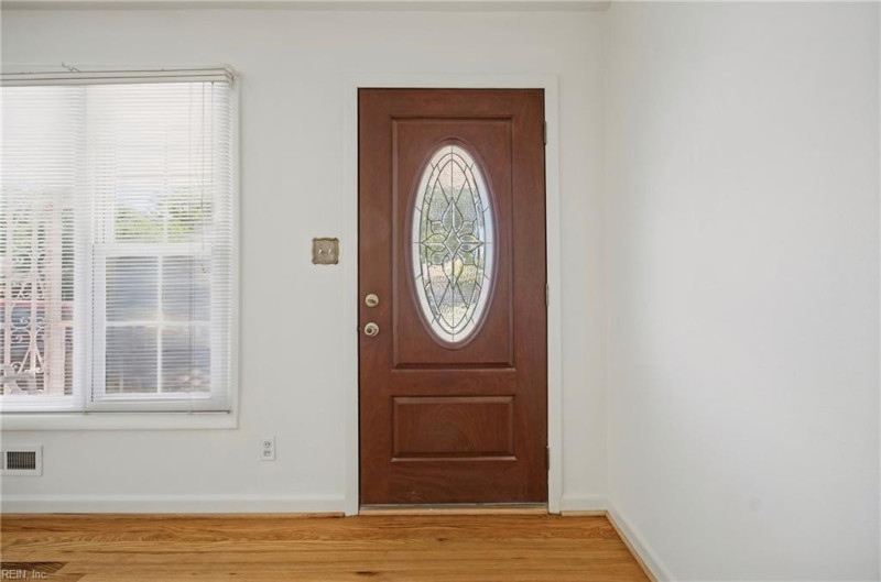 Photo 7 of 49 residential for sale in Portsmouth virginia Photo 7 of 49 residential for sale in Portsmouth virginia