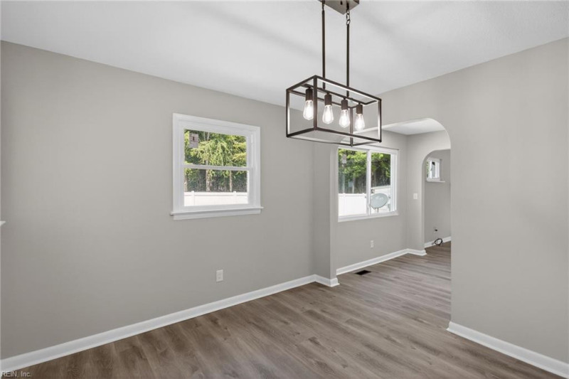 Photo 12 of 23 residential for sale in Chesapeake virginia