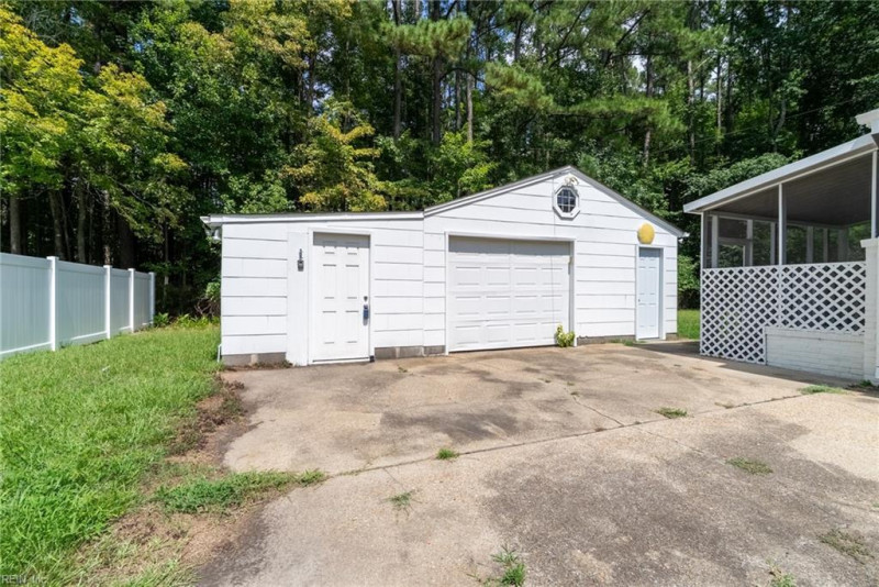Photo 30 of 43 residential for sale in Chesapeake virginia Photo 30 of 43 residential for sale in Chesapeake virginia