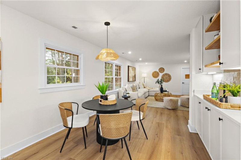 Photo 3 of 43 residential for sale in Virginia Beach virginia