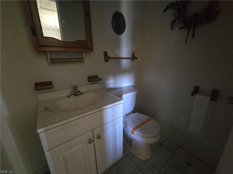 Photo 17 of 37 residential for sale in Suffolk virginia