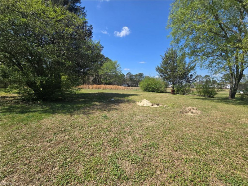 Photo 35 of 37 residential for sale in Suffolk virginia