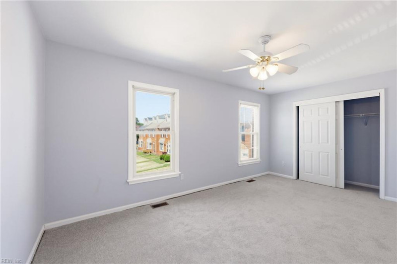 Photo 23 of 50 residential for sale in Chesapeake virginia