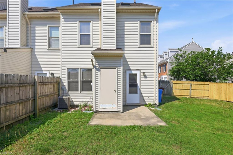 Photo 36 of 50 residential for sale in Chesapeake virginia