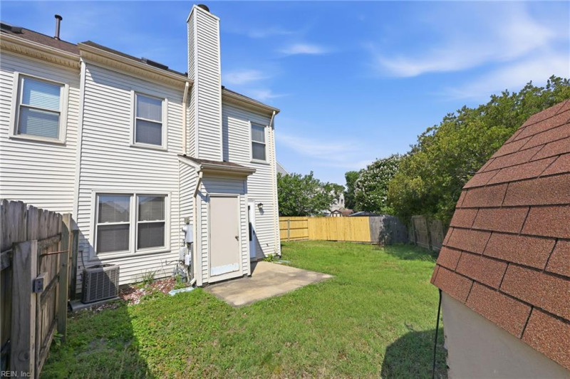 Photo 37 of 50 residential for sale in Chesapeake virginia