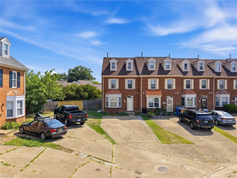 Photo 45 of 50 residential for sale in Chesapeake virginia