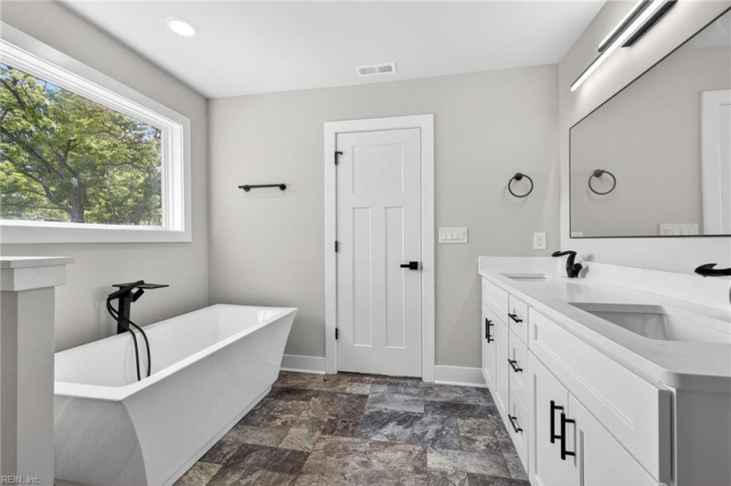 Photo 25 of 33 residential for sale in Chesapeake virginia