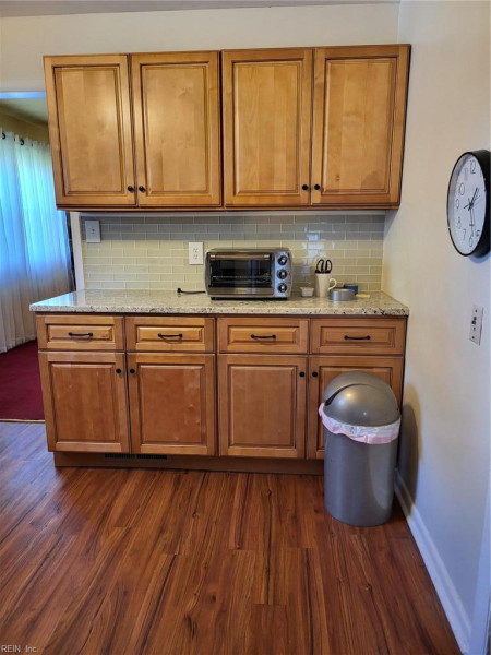 Photo 14 of 47 residential for sale in Hampton virginia
