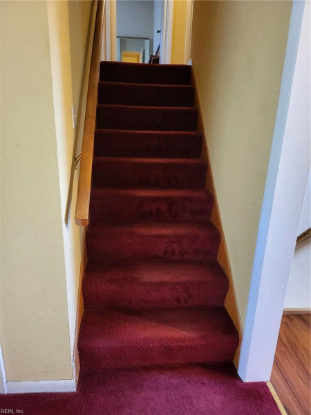 Photo 20 of 47 residential for sale in Hampton virginia