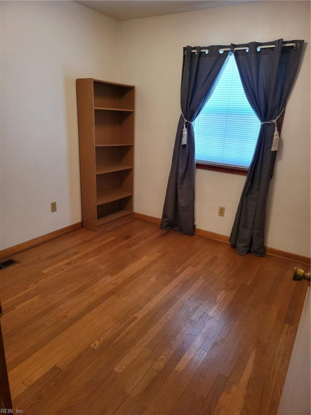 Photo 21 of 47 residential for sale in Hampton virginia