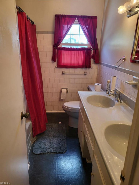 Photo 24 of 47 residential for sale in Hampton virginia