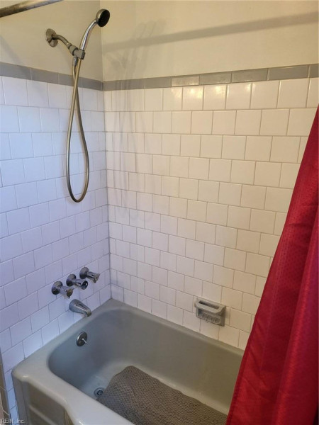 Photo 25 of 47 residential for sale in Hampton virginia
