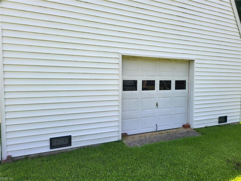 Photo 37 of 47 residential for sale in Hampton virginia