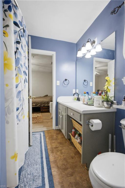 Photo 24 of 33 residential for sale in Chesapeake virginia