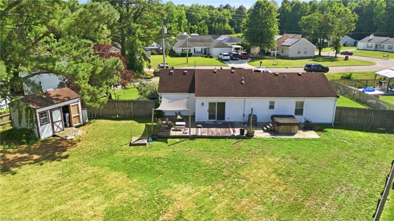Photo 6 of 33 residential for sale in Chesapeake virginia