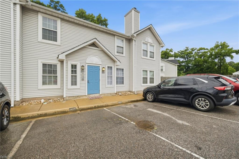 Photo 2 of 15 residential for sale in Virginia Beach virginia