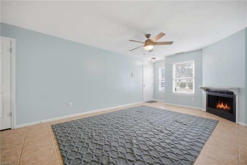Photo 4 of 15 residential for sale in Virginia Beach virginia