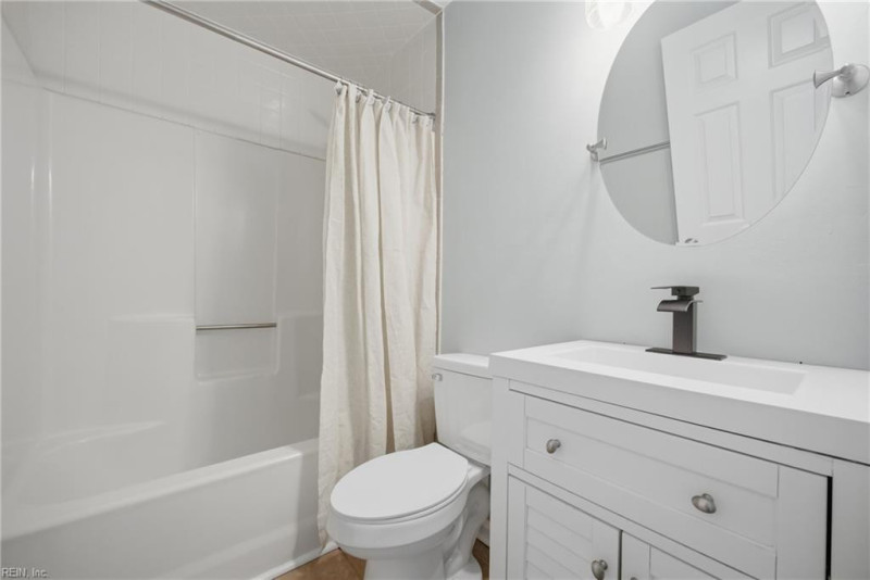 Photo 8 of 15 residential for sale in Virginia Beach virginia