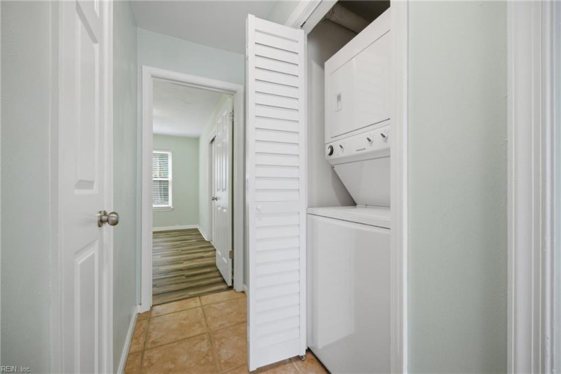 Photo 9 of 15 residential for sale in Virginia Beach virginia
