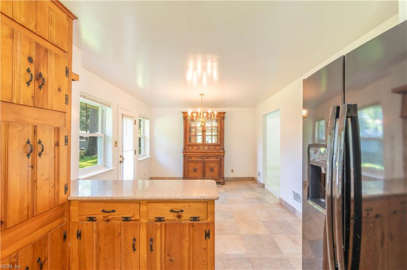 Photo 10 of 23 residential for sale in Virginia Beach virginia