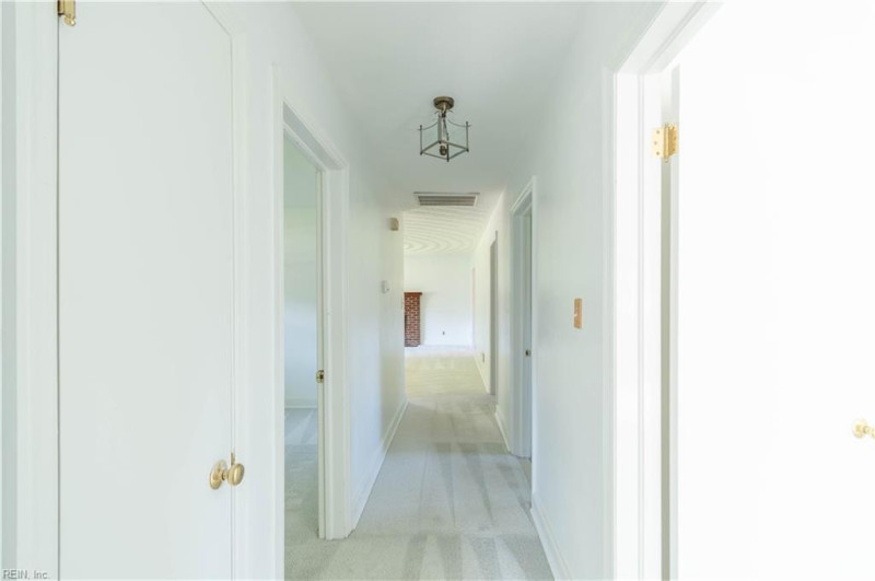 Photo 13 of 23 residential for sale in Virginia Beach virginia