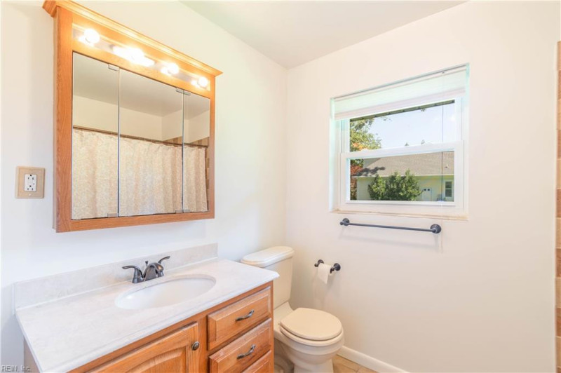 Photo 16 of 23 residential for sale in Virginia Beach virginia