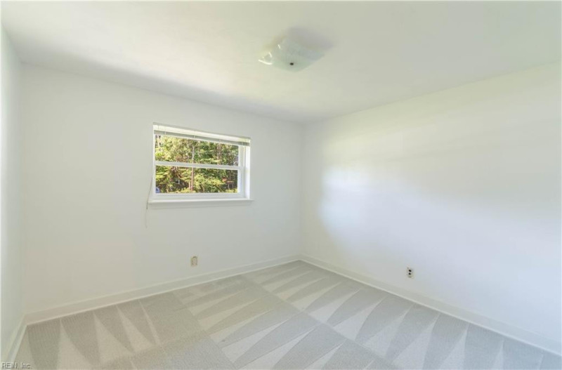 Photo 17 of 23 residential for sale in Virginia Beach virginia