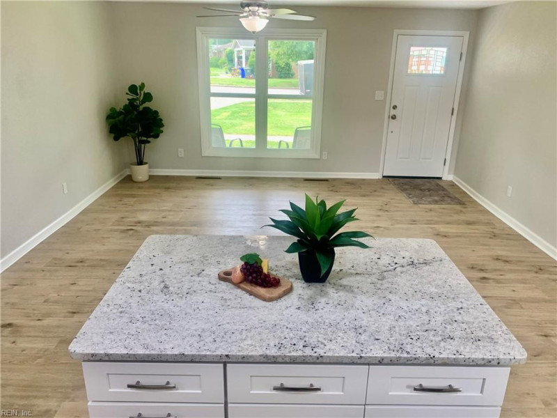 Photo 12 of 34 residential for sale in Norfolk virginia