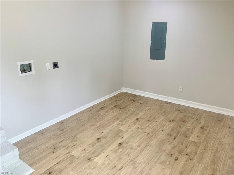 Photo 27 of 34 residential for sale in Norfolk virginia