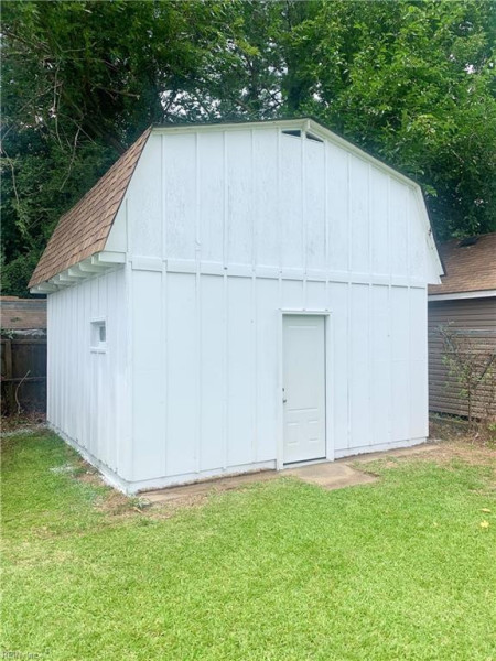 Photo 30 of 34 residential for sale in Norfolk virginia