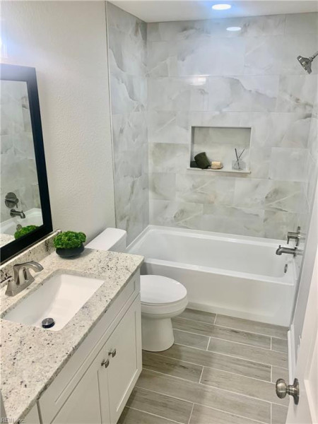 Photo 9 of 34 residential for sale in Norfolk virginia