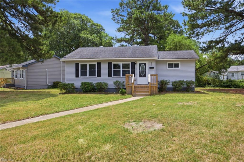 Photo 3 of 23 residential for sale in Portsmouth virginia Photo 3 of 23 residential for sale in Portsmouth virginia
